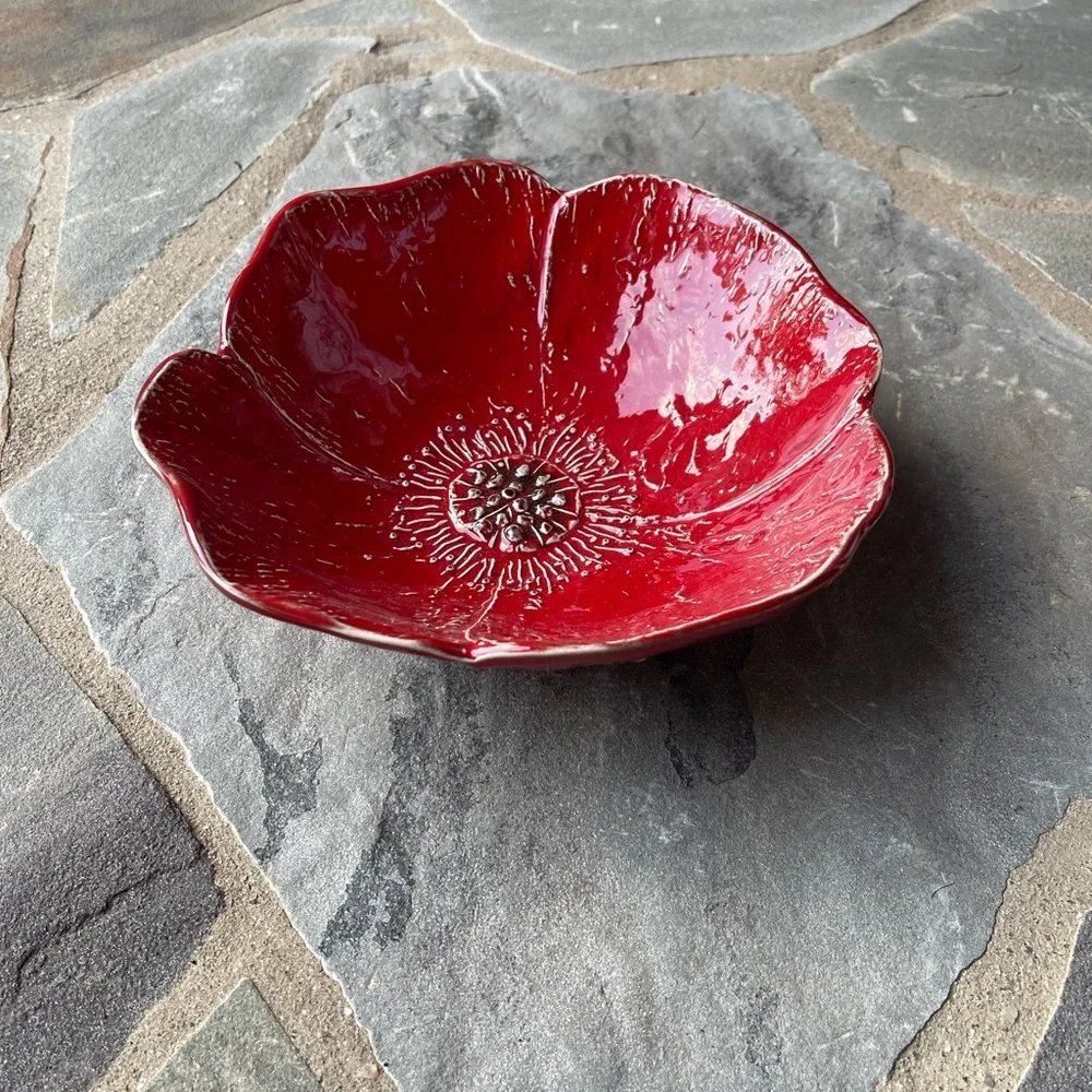New🌟Anthropologie-Red Poppy Bowl -Small